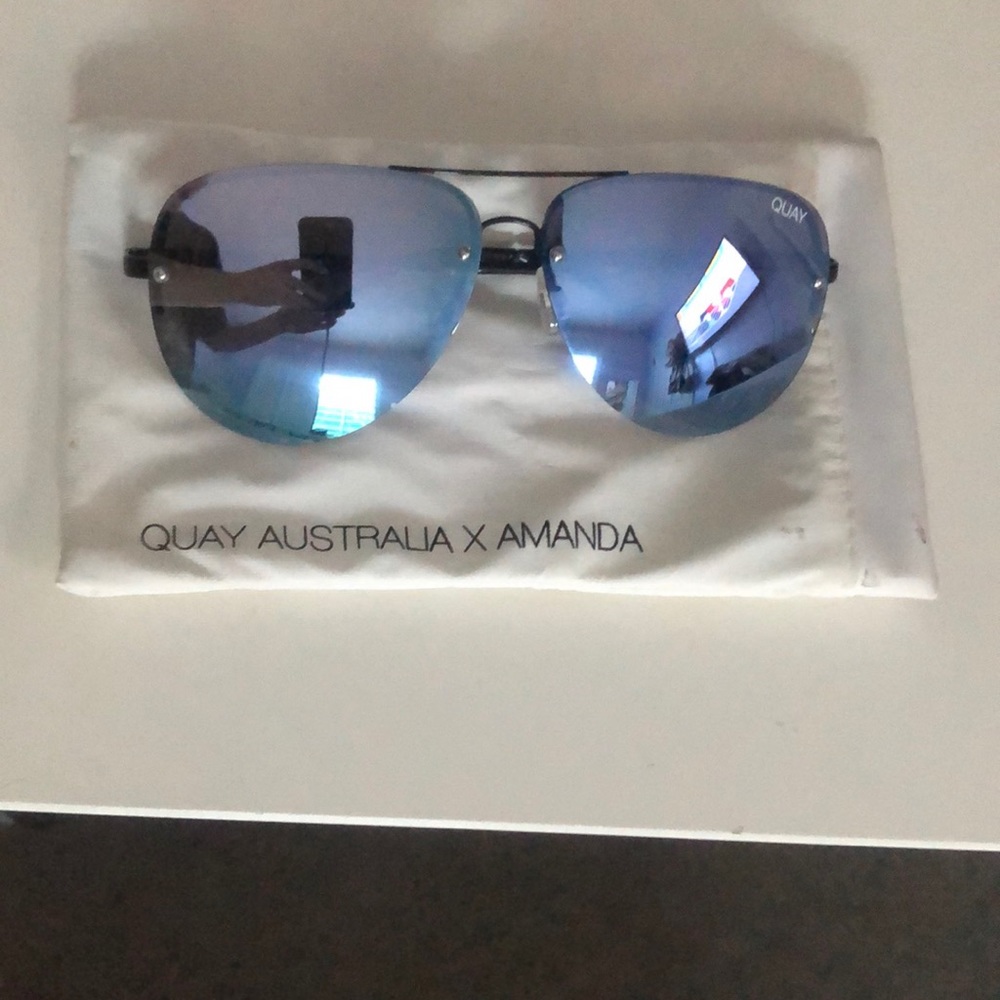 Quay Australia x Amanda sunglasses